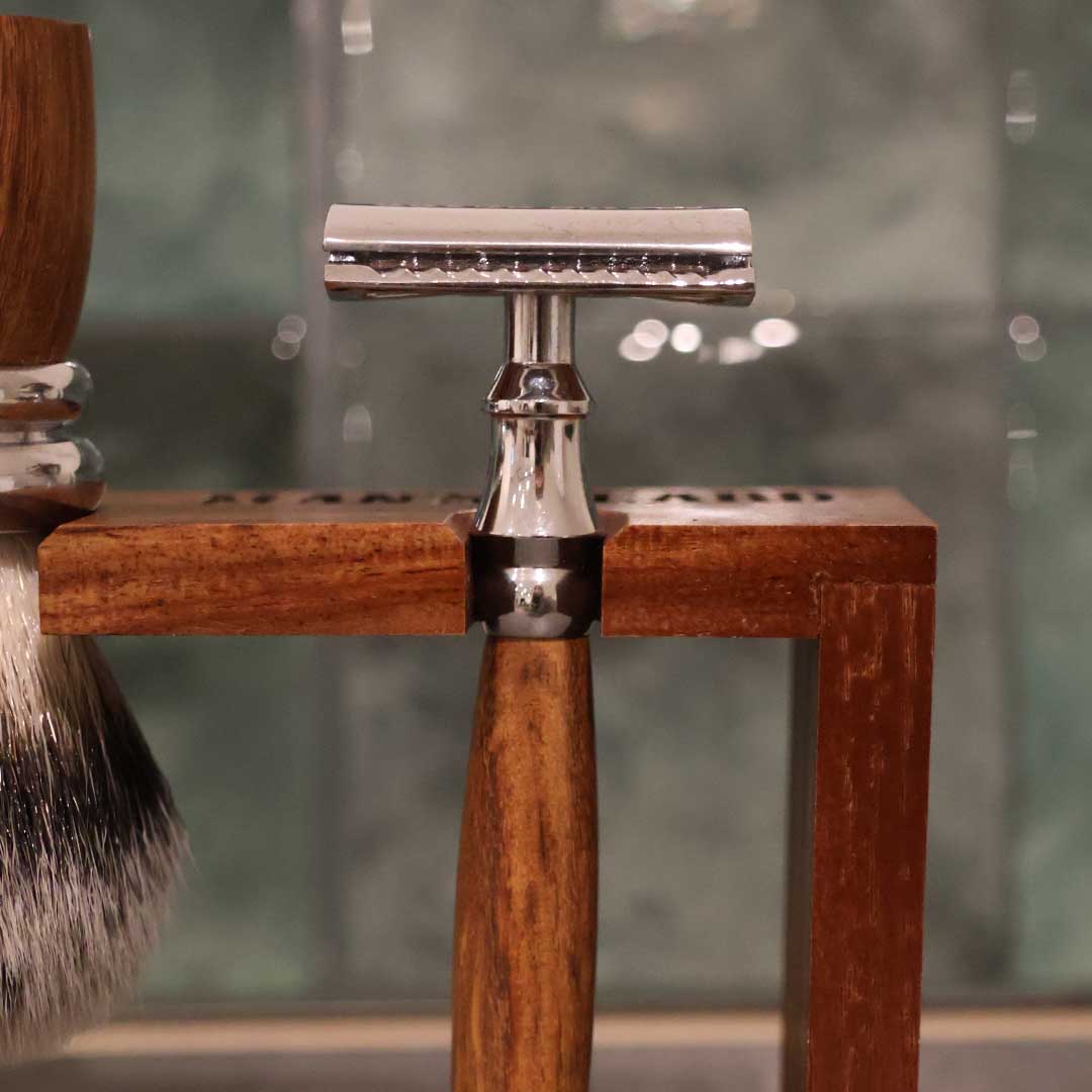 man-s-beard-kit-rasoir-carr-coffret-rasage-bois image 3