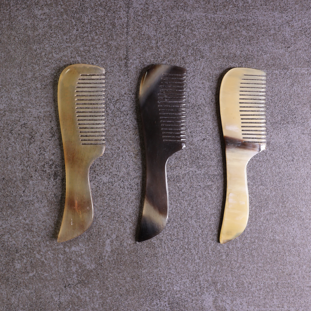 man-s-beard-kit-moustache-huile-angoria-peigne-corne-ciseau image 4
