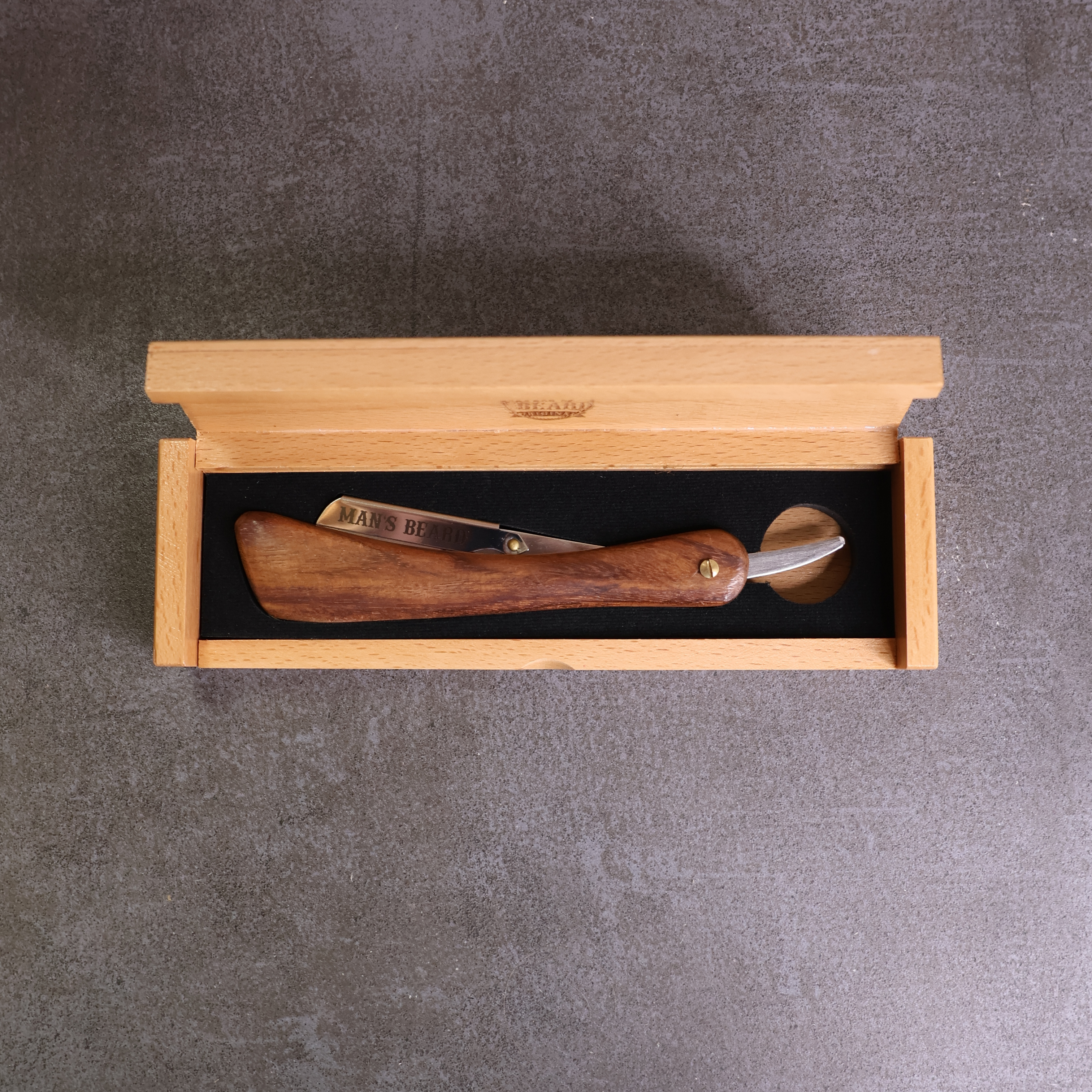man-s-beard-shavette-bois-coffret-luxe-rasoir image 1
